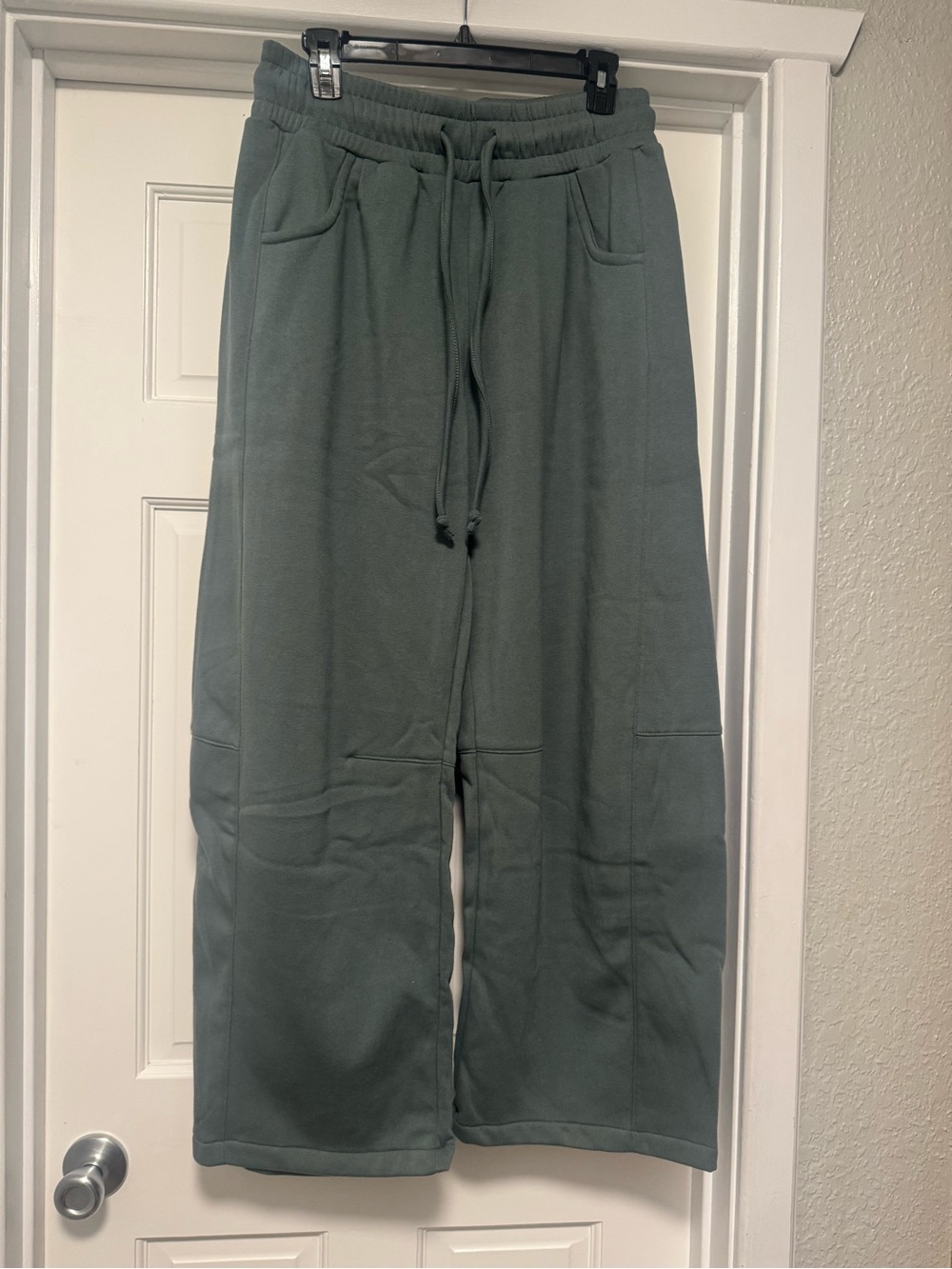 Zenana Outfitters Wide-Leg Drawstring Sweatpants - Olive Green